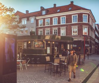 Konsul Olssons plats.